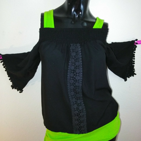 Tops! - Picture 5 of 8